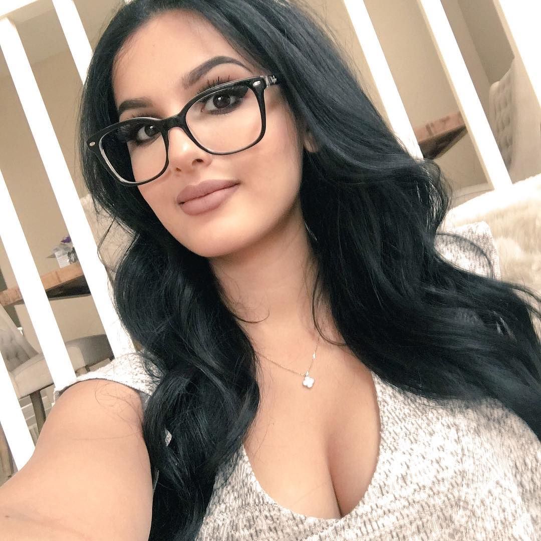 Sssniperwolf Sexy Pictures 46 Pics Sexy Youtubers 